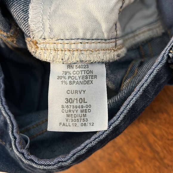 Gap 1969 Curvy Bootcut Leg Jeans - Picture 8 of 8